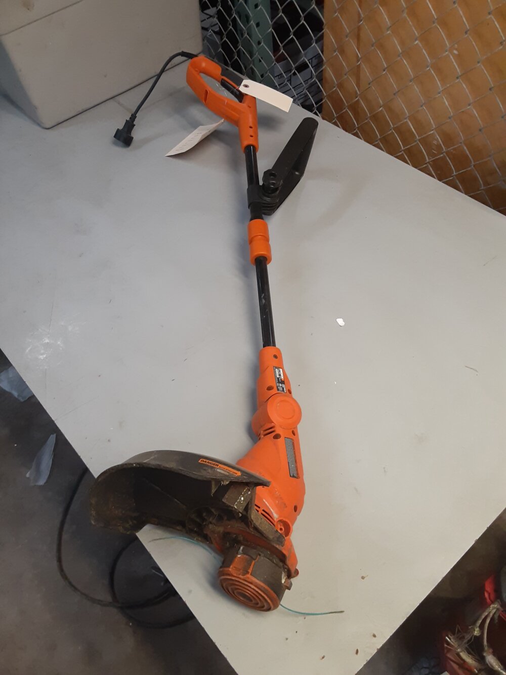 Lot#38-24 Black&Decker Weed Wacker