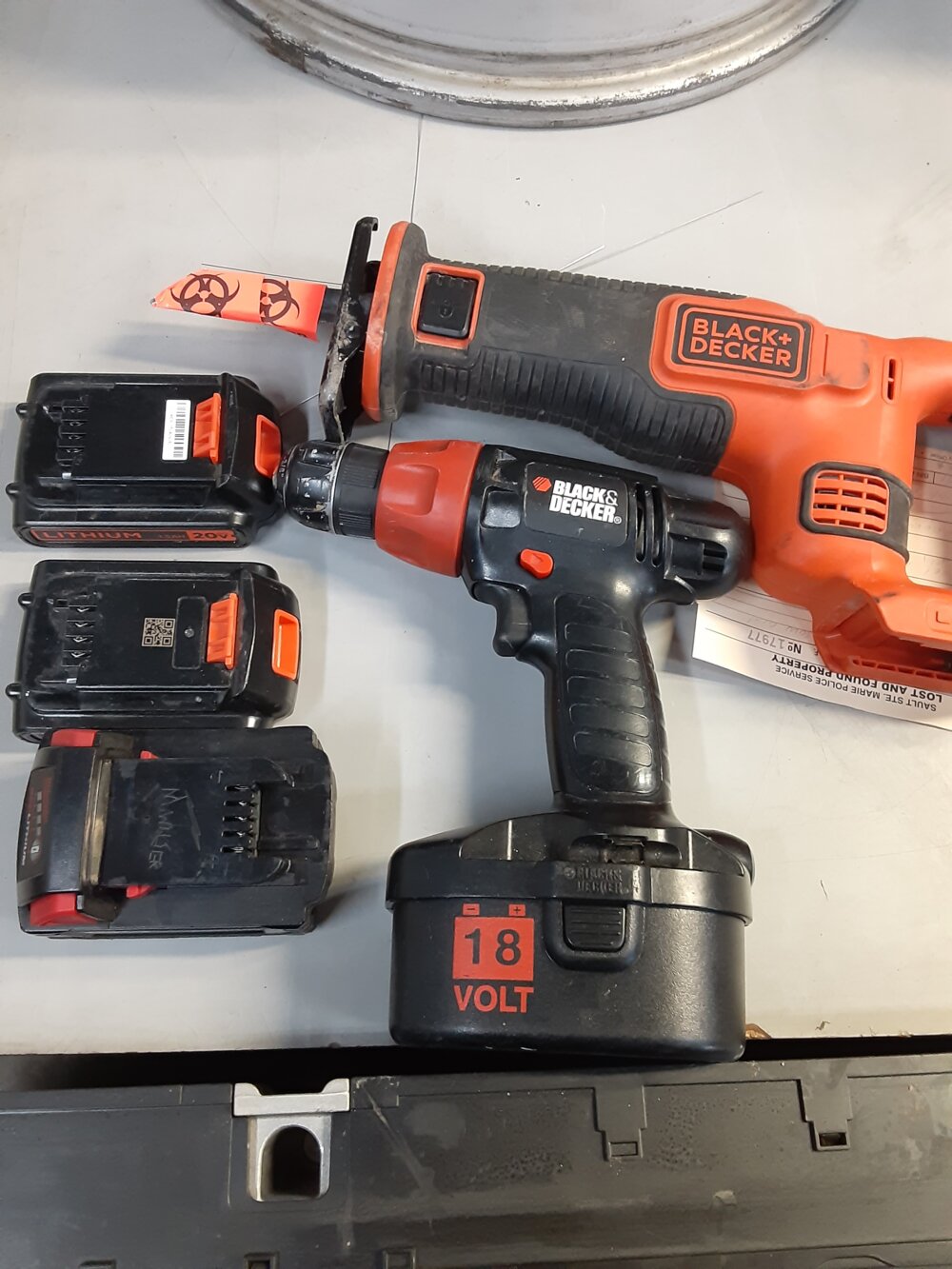 Lot#122 Black and Decker power tools reposted